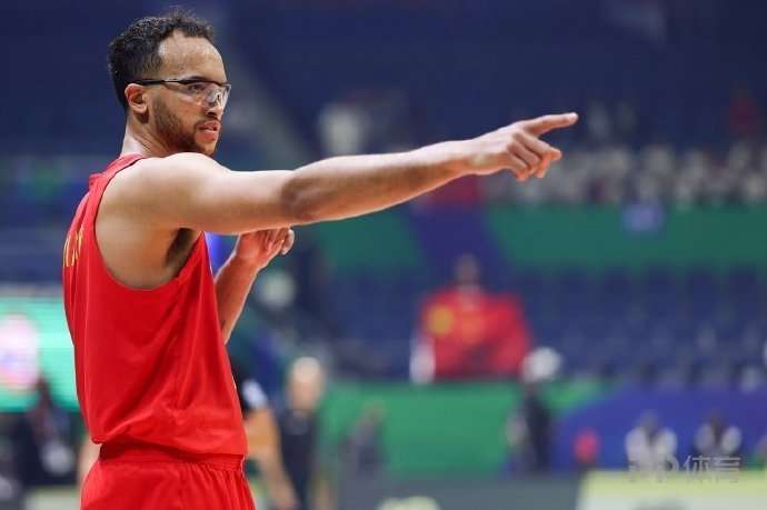 经纪公司相关人士回应：李凯尔不排除未来继续为中国男篮效力