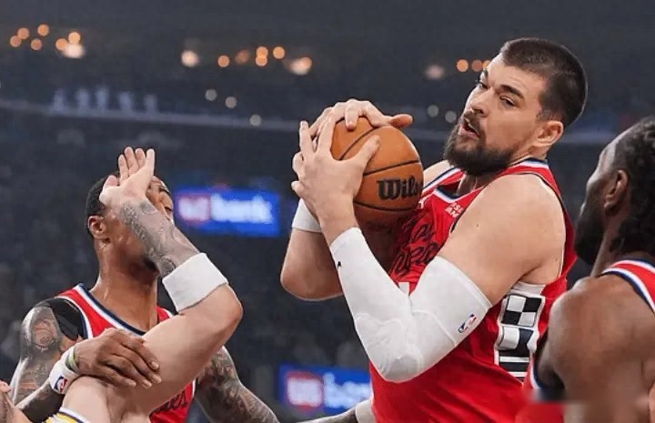 快船128-108火箭迎4利好！邓恩桑德斯进步，伦纳德重拾巅峰！